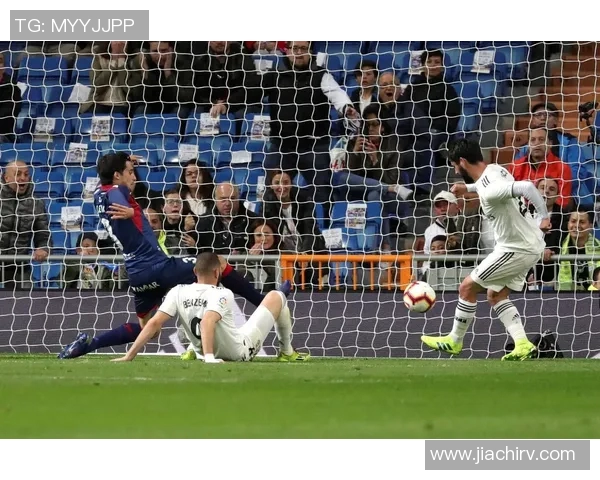 皇马主场迎战韦斯卡期待重返胜利轨道全力争取三分